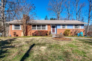 1727 Uppingham Dr, Knoxville, TN 37918
