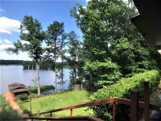 1152 Coe Landing Rd, Tallahassee, FL 32310