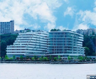 800 Avenue at Port Imperial Blvd, Weehawken, NJ 07086