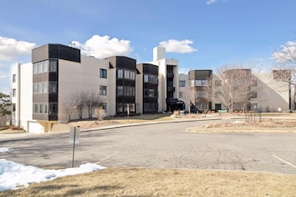 111 Imperial Dr W Unit 210, Saint Paul, MN 55118