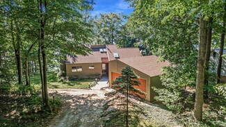5501 N Otter Ridge Dr, Ludington, MI 49431