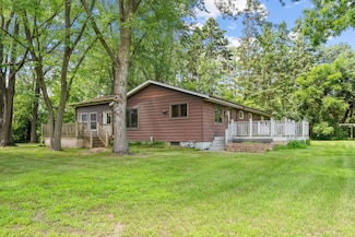 39665 8th Ave, North Branch, MN 55056