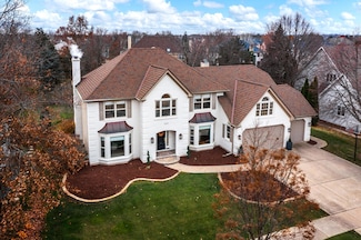 2212 Sable Oaks Dr, Naperville, IL 60564
