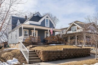 250 3rd St, Excelsior, MN 55331