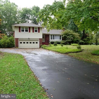 900 Llanfair Rd, Ambler, PA 19002