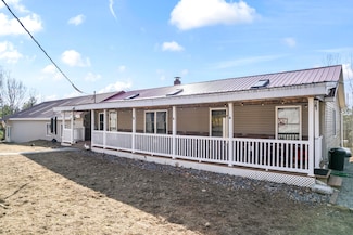 450 West Rd, Waterboro, ME 04087