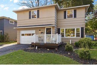 147 Armstrong Rd, Rochester, NY 14616