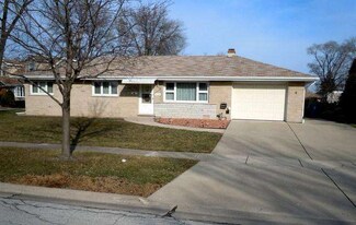 7006 Circle Ct, Bridgeview, IL 60455