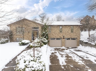 1619 Citation Dr, South Park, PA 15129