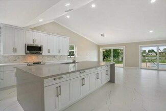 6535 Paul Mar Dr, Lake Worth, FL 33462