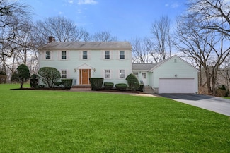 85 Thornberry Rd, Winchester, MA 01890