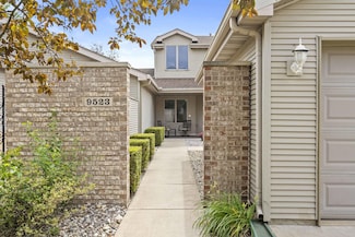 9523 Crown Commons Dr, Crown Point, IN 46307
