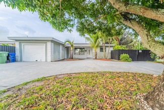 7070 SW 12th St, Pembroke Pines, FL 33023
