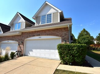 308 Cimarron Rd E, Lombard, IL 60148