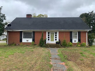 401 W Waddell St, Selma, NC 27576