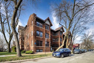 3952 W Waveland Ave Unit 3, Chicago, IL 60618
