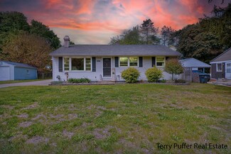 6756 Cornell St, Portage, MI 49024