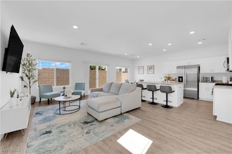 10059 Indigo Cliffs St, Las Vegas, NV 89141