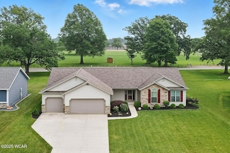 2564 Autumn Ridge Dr, Lima, OH 45801