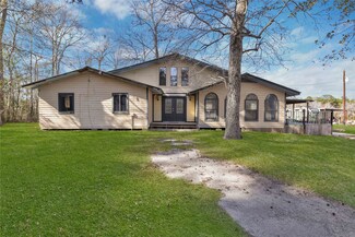201 S Butch Arthur Rd, Cleveland, TX 77328
