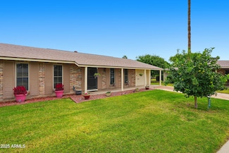 9219 N 107th Dr Unit 13, Sun City, AZ 85351