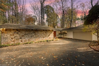 3541 Buena Vista Rd, Winston Salem, NC 27106