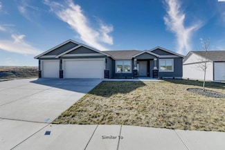 6326 W 28th Ave, Kennewick, WA 99338