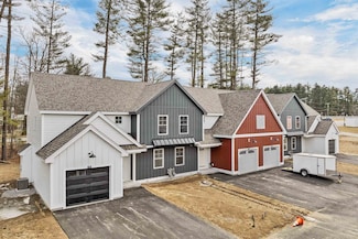 7 Mustang Dr Unit END UNIT-A, Litchfield, NH 03052