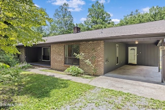 4533 E Scenic Dr, Gatlinburg, TN 37738