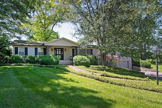 401 Highland Cir, Lewisburg, WV 24901