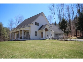 3 Maple St, Woodstock, VT 05091