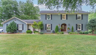 1860 Cobblestone Ct, Bowling Green, KY 42103
