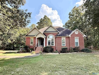 105 Riverview Ln, Gadsden, AL 35905