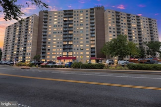 2500 N Van Dorn St Unit 406, Alexandria, VA 22302
