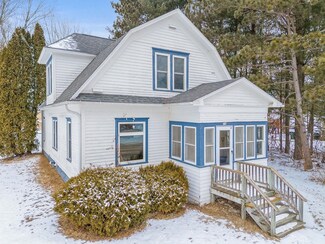 116 South St, Cazenovia, WI 53924