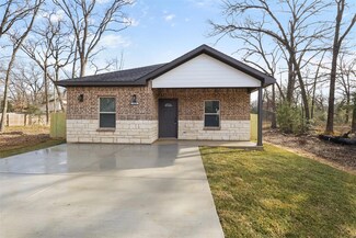 6159 Chickasaw Dr, Mabank, TX 75156