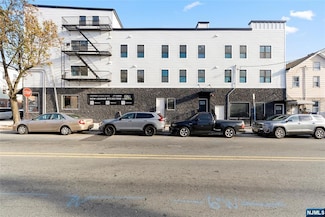 136 Elm St Unit 404, Newark, NJ 07105