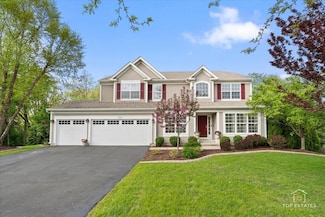 308 Kingsport Ct, Crystal Lake, IL 60012