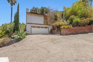 8621 Golf Dr, Spring Valley, CA 91977