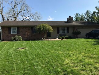 636 E Cresent Ln, Carlisle, OH 45005