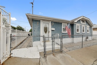 34 Alden Park Unit 34, Bronx, NY 10465