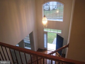 14511 Three Dormers Ct, Woodbridge, VA 22193