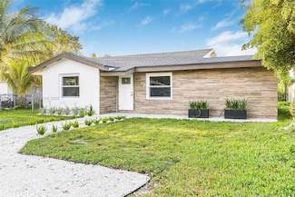 216 NE 160th St, Miami, FL 33162