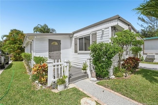 4756 NE Blue Heron Ln, Jensen Beach, FL 34957