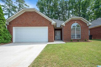 505 Lakeside Cir, Center Point, AL 35215
