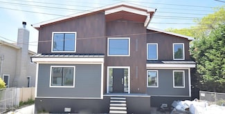 141 Flamingo St, Atlantic Beach, NY 11509