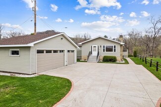 W374 Bluff Siding Rd, Fountain City, WI 54629