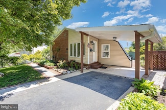 5511 Gwyn Place, Alexandria, VA 22312