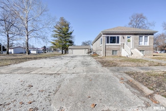 105 Richardson Ave, Kincaid, IL 62540