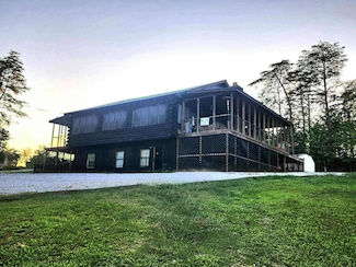 272 Marshall Stearns Rd, Albany, KY 42602